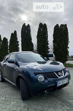 Внедорожник / Кроссовер Nissan Juke 2010 в Буче