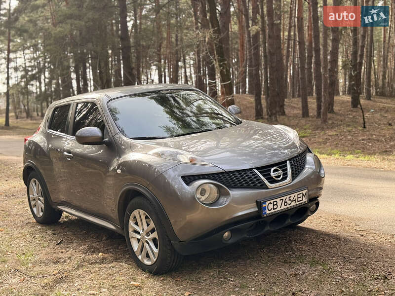 Позашляховик / Кросовер Nissan Juke 2011 в Чернігові