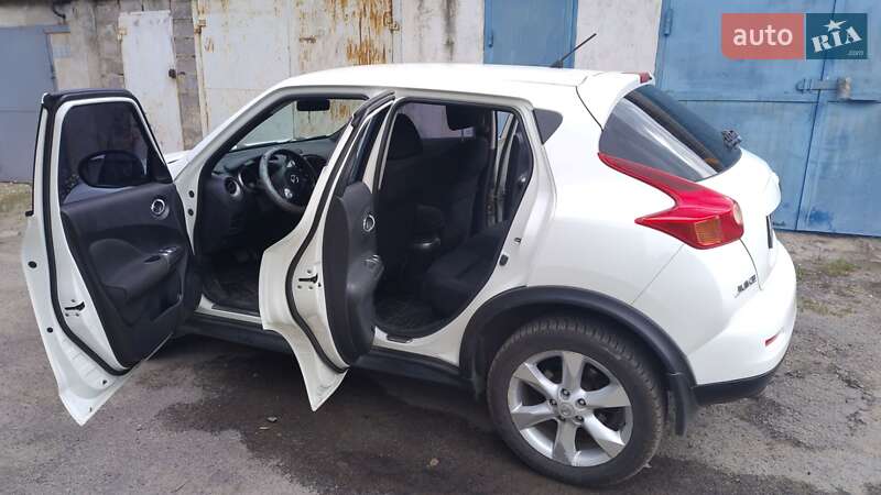 Позашляховик / Кросовер Nissan Juke 2011 в Новомосковську фото 3 Позашляховик / Кросовер Nissan Juke 2011 в Новомосковську