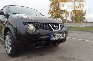 Позашляховик / Кросовер Nissan Juke 2010 в Рівному