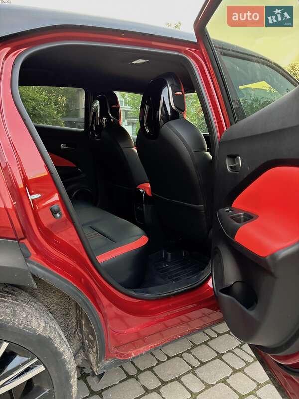 Позашляховик / Кросовер Nissan Juke 2021 в Києві