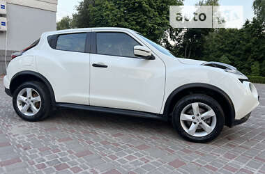 Позашляховик / Кросовер Nissan Juke 2019 в 