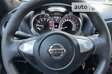 Позашляховик / Кросовер Nissan Juke 2019 в 