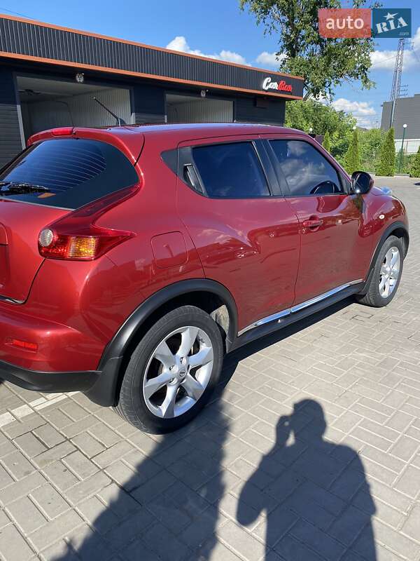 Внедорожник / Кроссовер Nissan Juke 2012 в Лозовой