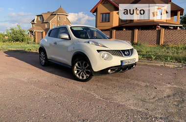 Внедорожник / Кроссовер Nissan Juke 2012 в Конотопе