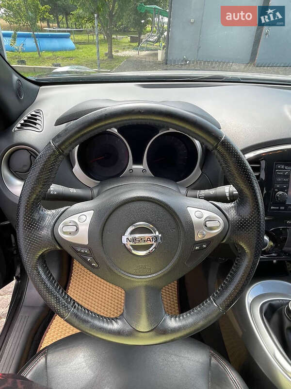 Внедорожник / Кроссовер Nissan Juke 2011 в Дублянах