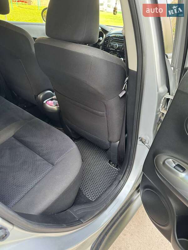 Позашляховик / Кросовер Nissan Juke 2013 в Ніжині