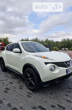 Внедорожник / Кроссовер Nissan Juke 2011 в Ровно