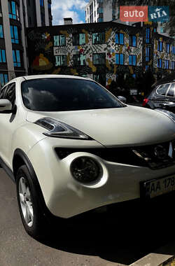 Внедорожник / Кроссовер Nissan Juke 2018 в 