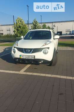 Позашляховик / Кросовер Nissan Juke 2011 в Мукачевому