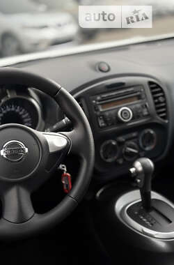 Позашляховик / Кросовер Nissan Juke 2019 в 