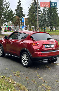 Внедорожник / Кроссовер Nissan Juke 2012 в Дубно