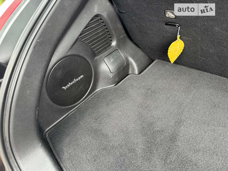 Позашляховик / Кросовер Nissan Juke 2016 в Кривому Розі