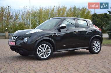 Внедорожник / Кроссовер Nissan Juke 2010 в Хороле