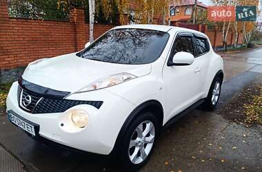 Внедорожник / Кроссовер Nissan Juke 2013 в Очакове