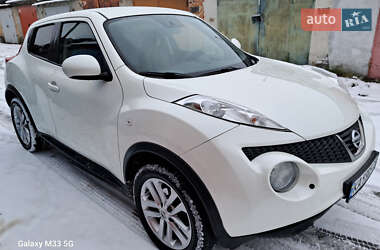 Внедорожник / Кроссовер Nissan Juke 2013 в 