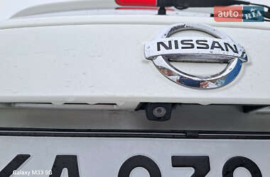 Внедорожник / Кроссовер Nissan Juke 2013 в 
