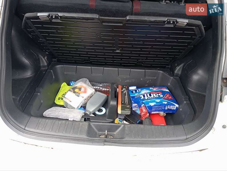 Позашляховик / Кросовер Nissan Juke 2011 в Львові