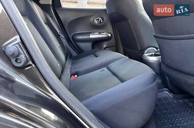Внедорожник / Кроссовер Nissan Juke 2011 в 