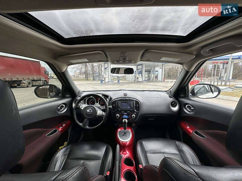 Внедорожник / Кроссовер Nissan Juke 2011 в 