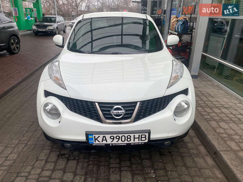 Позашляховик / Кросовер Nissan Juke 2011 в Києві