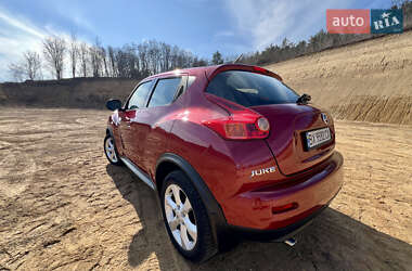 Внедорожник / Кроссовер Nissan Juke 2013 в Могилев-Подольске