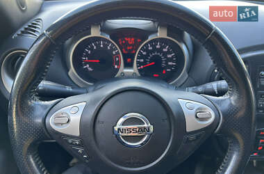 Внедорожник / Кроссовер Nissan Juke 2011 в 