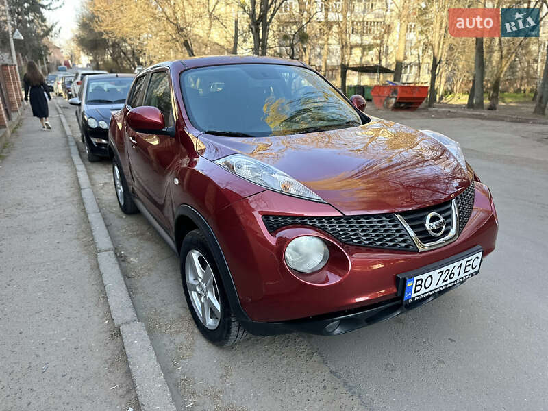 Позашляховик / Кросовер Nissan Juke 2011 в Чернівцях