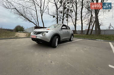 Внедорожник / Кроссовер Nissan Juke 2011 в 