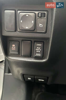 Внедорожник / Кроссовер Nissan Juke 2011 в 