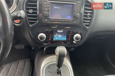 Внедорожник / Кроссовер Nissan Juke 2011 в 