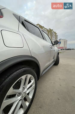 Внедорожник / Кроссовер Nissan Juke 2011 в 
