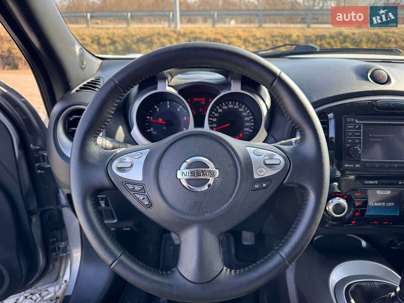 Внедорожник / Кроссовер Nissan Juke 2011 в Стрые