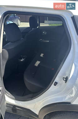 Внедорожник / Кроссовер Nissan Juke 2010 в 