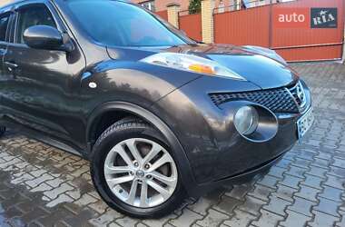 Внедорожник / Кроссовер Nissan Juke 2011 в 
