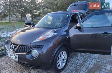 Внедорожник / Кроссовер Nissan Juke 2011 в 