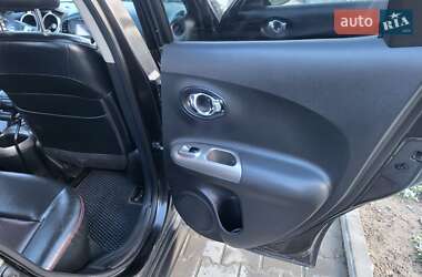 Внедорожник / Кроссовер Nissan Juke 2011 в 