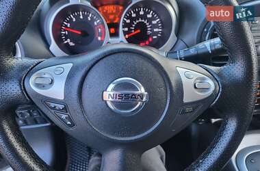 Внедорожник / Кроссовер Nissan Juke 2011 в 