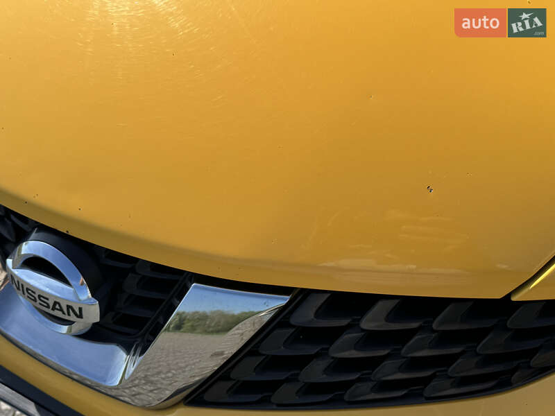 Позашляховик / Кросовер Nissan Juke 2015 в Львові