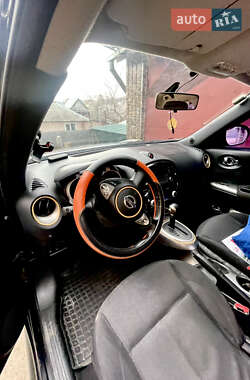 Позашляховик / Кросовер Nissan Juke 2014 в 