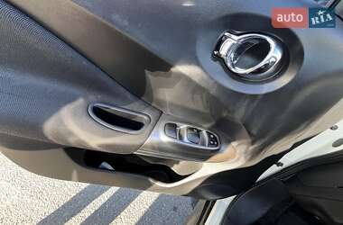 Внедорожник / Кроссовер Nissan Juke 2011 в 