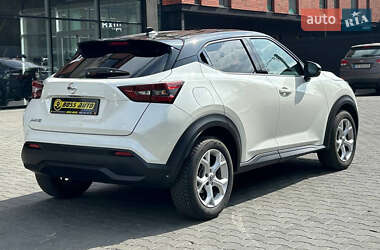 Внедорожник / Кроссовер Nissan Juke 2022 в 