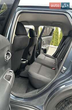 Внедорожник / Кроссовер Nissan Juke 2010 в 