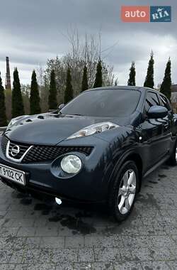 Внедорожник / Кроссовер Nissan Juke 2010 в 