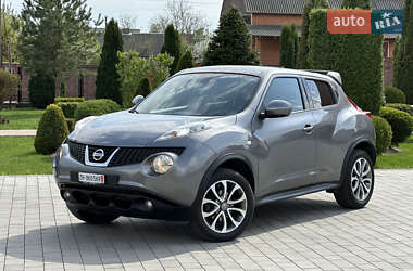 Позашляховик / Кросовер Nissan Juke 2013 в 