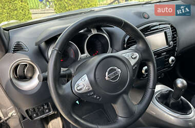 Позашляховик / Кросовер Nissan Juke 2013 в 