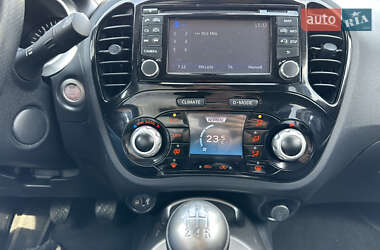 Позашляховик / Кросовер Nissan Juke 2013 в 