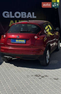 Внедорожник / Кроссовер Nissan Juke 2012 в 
