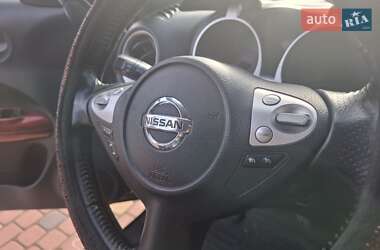 Внедорожник / Кроссовер Nissan Juke 2011 в 
