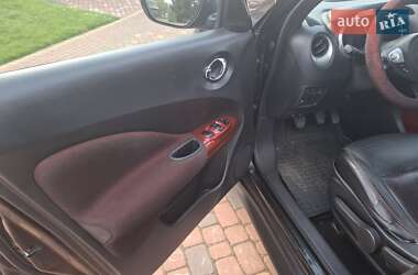 Внедорожник / Кроссовер Nissan Juke 2011 в 